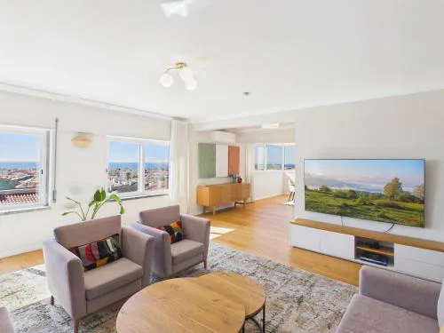 Sea View, 2 BR, Terrace & Garage in São Domingos | By Airnest