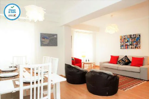 FLH Estoril Family Central Apartment