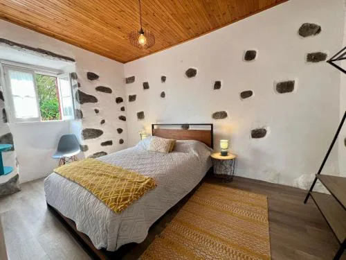 AZ Solar Cottage and Secret Garden