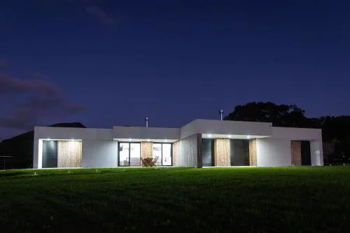 Vila Vicente (Jacuzzi, Sauna and Parking)