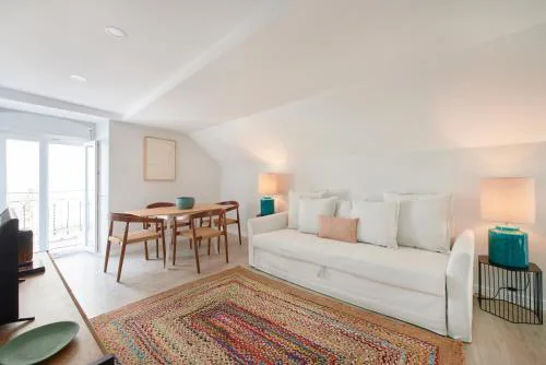 Renovated House Near Beaches, By TimeCooler