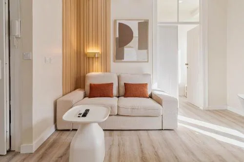 Shiraz Cozy Apartment with Office