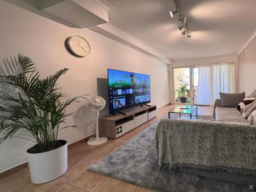 Garden BBQ & Walk to Beach 10min-Sesimbra