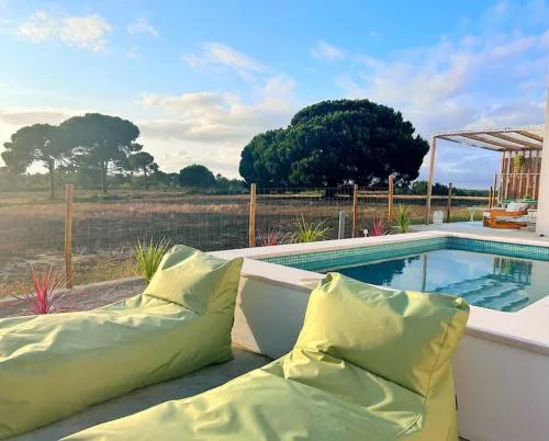 Meco Lodge Private Pool Full of Grace