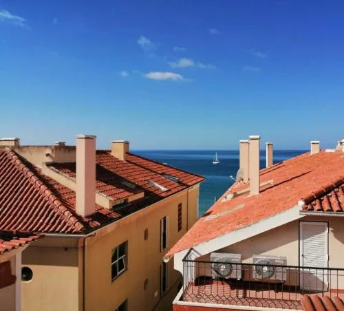 Old Town Apt with Ocean Views