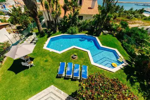 Panoramic Ocean View Villa & Pool in Sesimbra by Rent4Rest