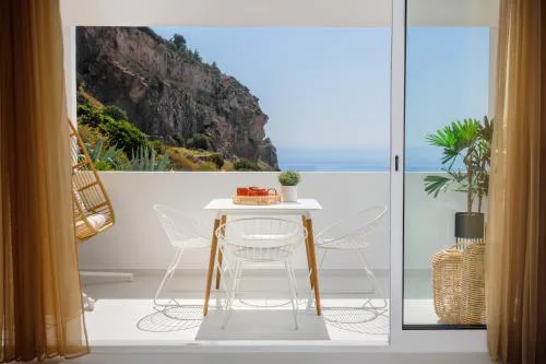 Sesimbra Beach Apartment - Direct Beach Access