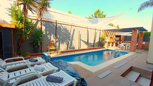 Sesimbra Pool Villa 10 Guests Garden BBQ Near Beaches