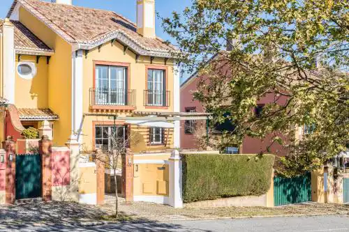 Beautiful house and apartment in Sintra national park