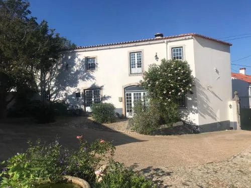 Quinta da Luz garden paradise with pool