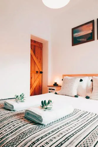 Um Lugar ao Sol Beach House Azenhas do Mar