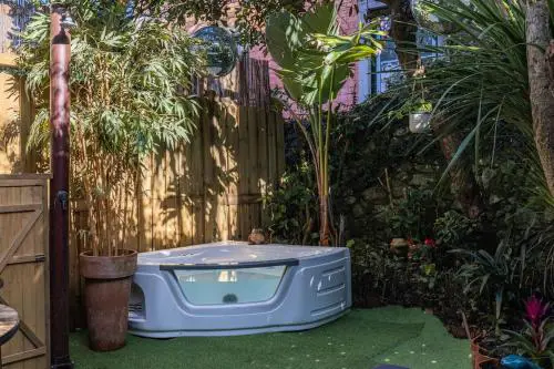 Unique Tiny Smart Home with Private Garden, Jacuzzi, PS5, Cinema Projector - Sintra WOW