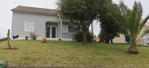 Santa Maria Goldcrest House