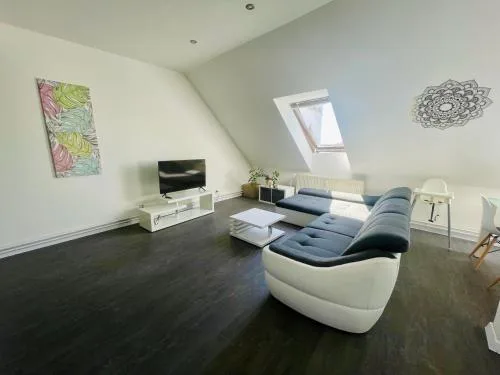 Central Apartment with Cathedral View