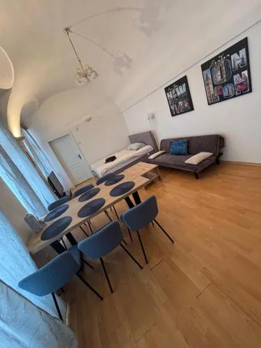 DH Duomo VA suite