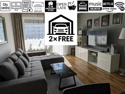 E1 Luxury OldTown Apt - 2x Parking, Foodstore, PCscreen, Netflix, Unlimited Music, Crib, BabyChair, FastWifi, Aircon