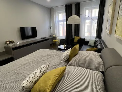 FLEXIHOME sk - Design City - top Location close city centre - big squared