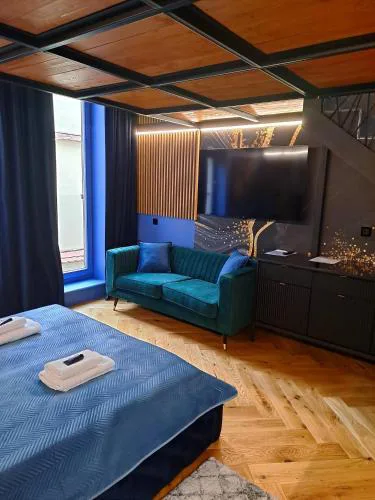 LUX 114 APARTMENT