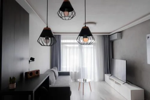 PA - Central Apartment with Parking