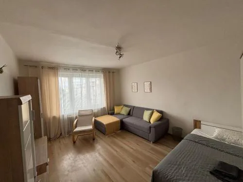 PA - Peaceful Parkside Apartment