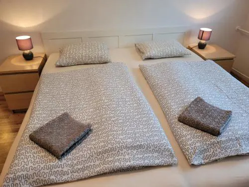 APARTMÁN ROŽŇAVA city & parking