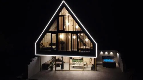 Pine Chalet - sauna & jacuzzi