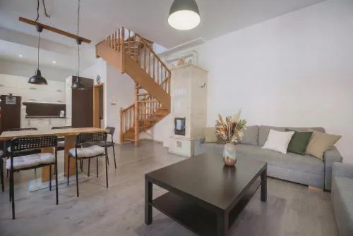 120 m2 apartment in the centre of the old town