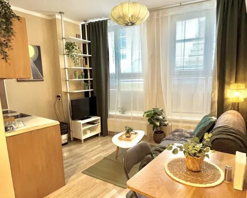 Apartment Jenny - Old Town, Free Private Parking, AC