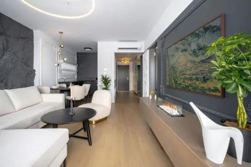 BNB Eurovea Executive Suite with Balcony