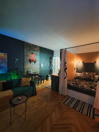 Central apartment with monkey vibes