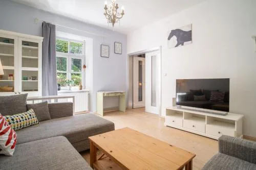 Cozy 2-bedroom apartment