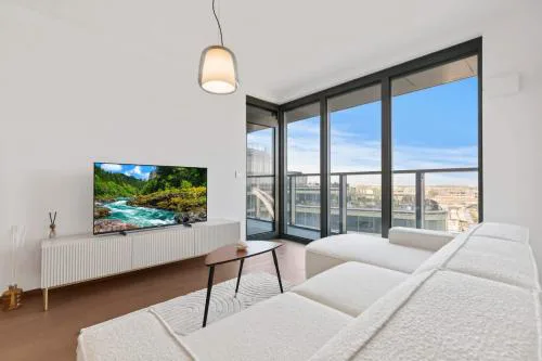 Eurovea Tower Apt 1 Danube View