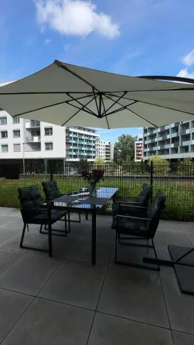 Magnolia Terrace Apart - FREE PARKING, Family & Sport Friendly Area