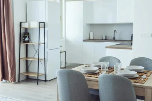 Modern Apartment ǀ AC, Free Parking