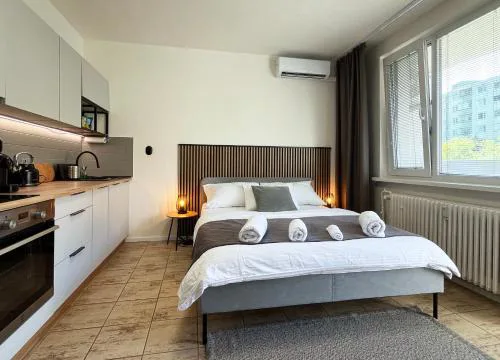 New cozy studio, AC & Balcony
