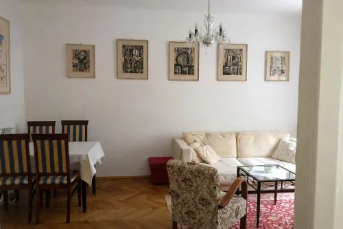 Parkside flat in the oldtown