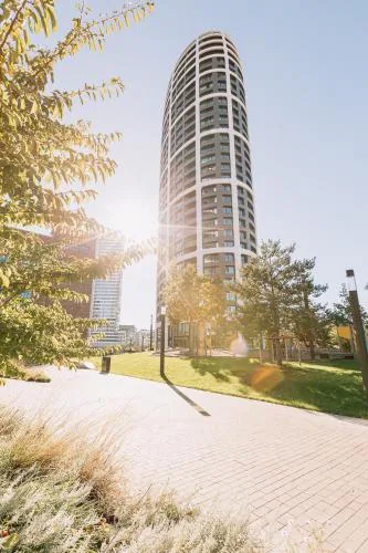 SKAU Sky Park Coral by Zaha Hadid 22 floor 1Tower Panoramic View Free Parking