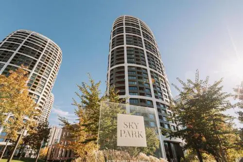 Skau Sky Park White by Zaha Hadid 3 Tower 27 floor Panoramic View Free Parking