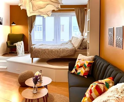 Stay Comfy in the Heart of Town