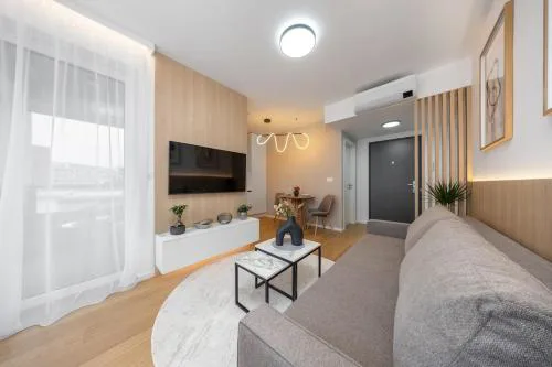 Stylish Metodova Apartment - Central Mall &Parking