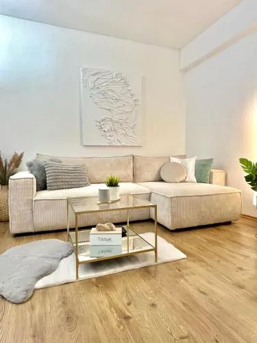 URBAN JUNGLE Apartment old town Air Conditioned