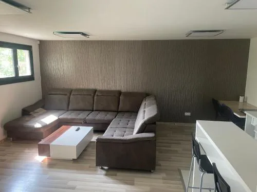 Luxusný apartmán s bezplatným parkovaním v objekte a self-checking