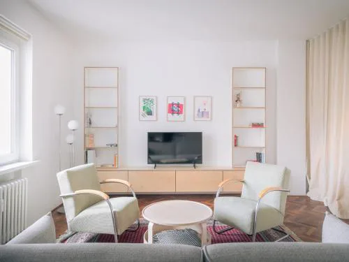 Architects cozy getaway
