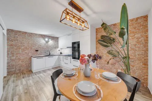 Unique Designer Apartment Near Center