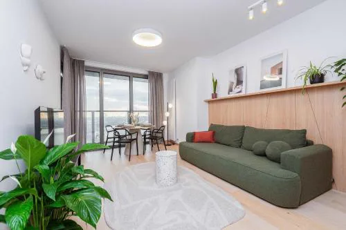 Skyline River Suite & EUROVEA TOWER