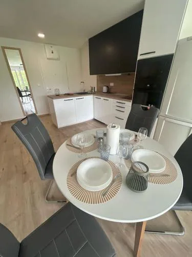 Modern aparment in Moruse compex with free parking