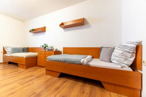 Ubytovňa Dorm Residences Dlhá