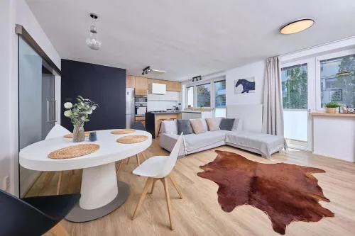6min2Center, 2BR, Spacious,Quiet