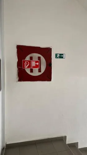 Cozy Old Town Secure Private Parking Self Check In