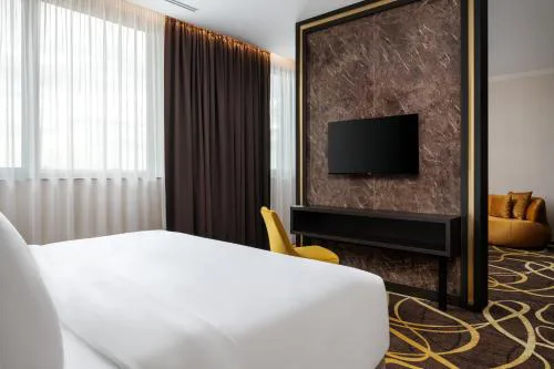 Card Hotel